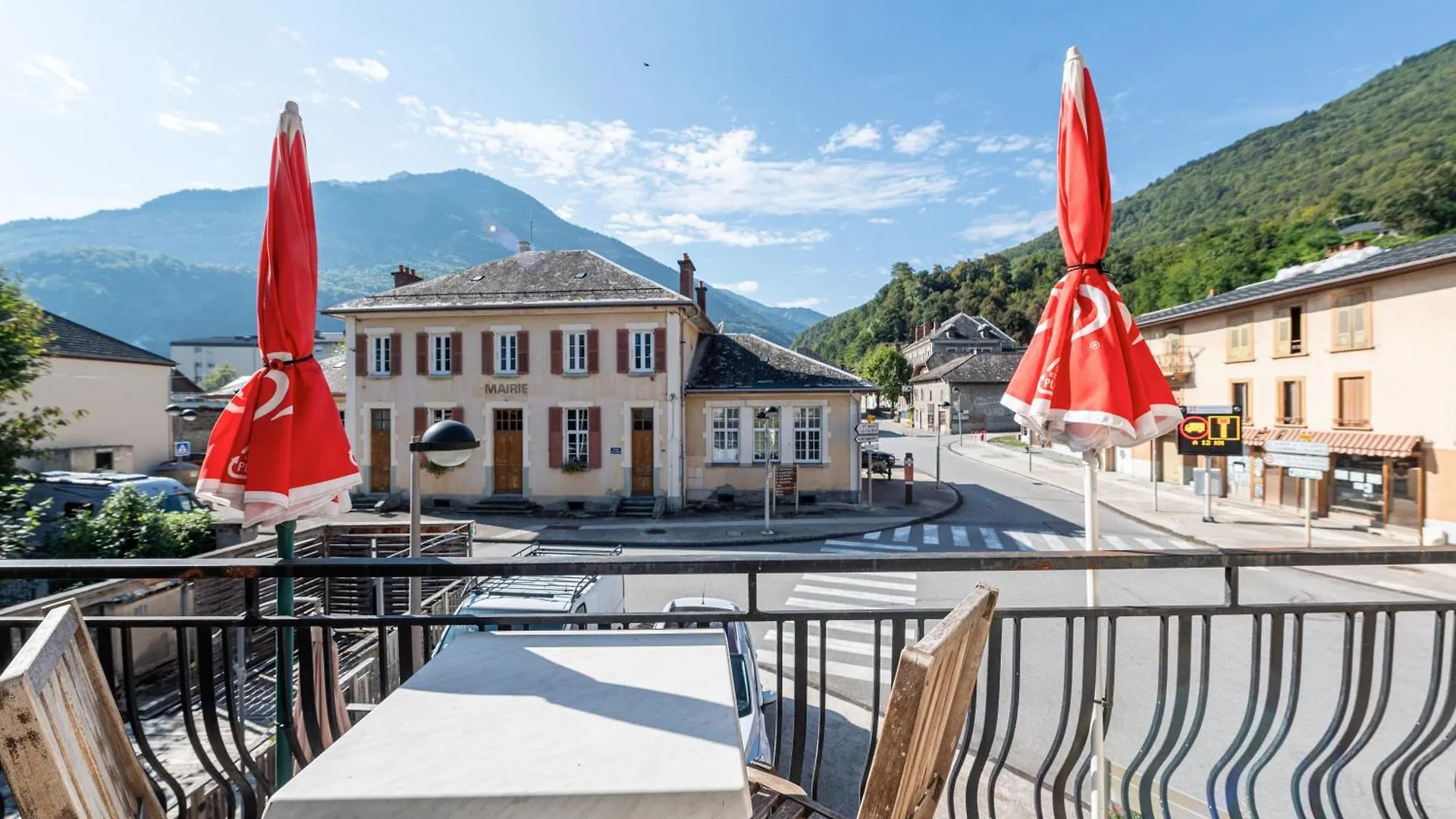L' Edelweiss Apartment Saint-Etienne-de-Cuines 0*,  France